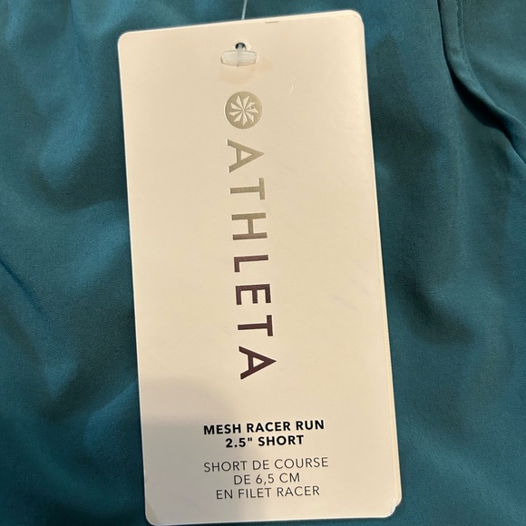 NWT Athleta Shorts NWT - Picture 2 of 4